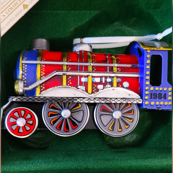 Hallmark Other - 1984 Christmas SANTA's Deliveries Keepsake Ornament Tin Locomotive Train Series